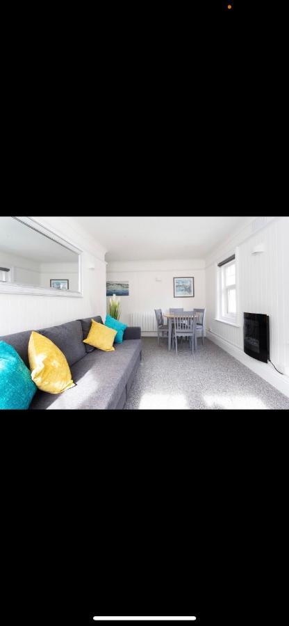 Driftwood Luxury Apartment Lyme Regis Bagian luar foto