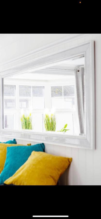 Driftwood Luxury Apartment Lyme Regis Bagian luar foto